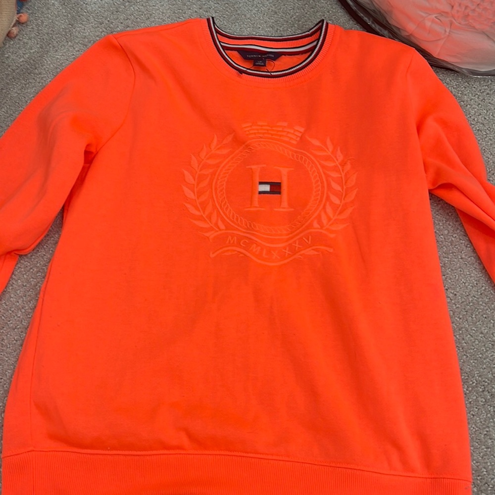 tommy hilfiger sweater